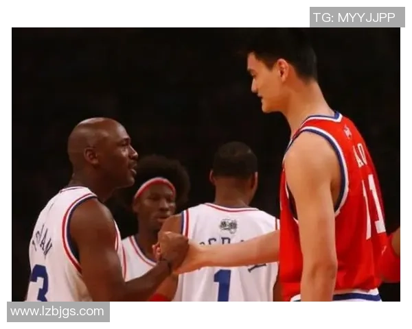姚明与莫老大的传奇篮球之路:从赛场到人生的精彩篇章 姚明与莫老大的传奇篮球之路:从赛场到人生的精彩篇章