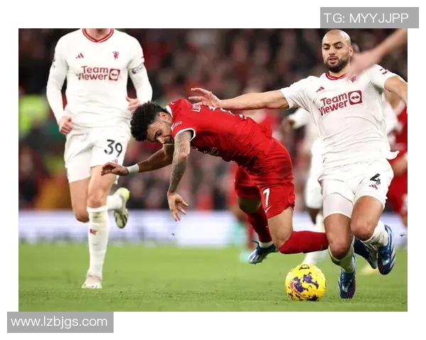 英超激战：多特蒙德大胜利物浦点球大战瞬间点燃全场激情