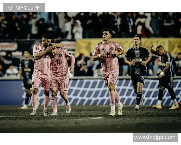 世界杯激战巴黎圣日耳曼与拜仁0比0战平补时进球引发全场狂欢战术解析