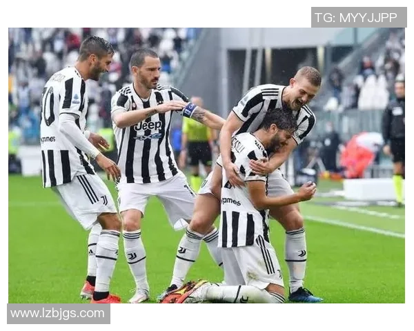 国王杯激战尤文图斯大胜那不勒斯红牌事件引发全场热议与转会传闻