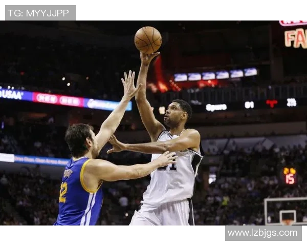 普林斯深度剖析姚明的篮球生涯与影响力的独特视角