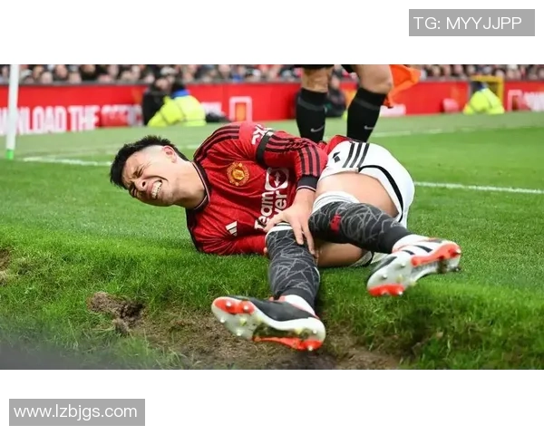 国王杯激战曼联小胜拜仁乌龙球成比赛转折点引发热议