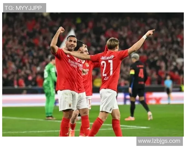 意甲精彩对决本菲卡与里昂握手言和乌龙球成比赛转折点 意甲精彩对决本菲卡与里昂握手言和乌龙球成比赛转折点