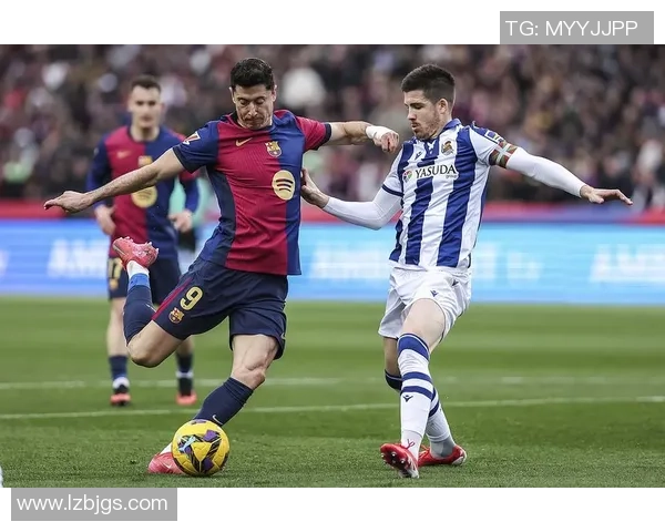 波尔图逆袭巴萨足总杯绝杀进球引发全场狂欢与热议 波尔图逆袭巴萨足总杯绝杀进球引发全场狂欢与热议