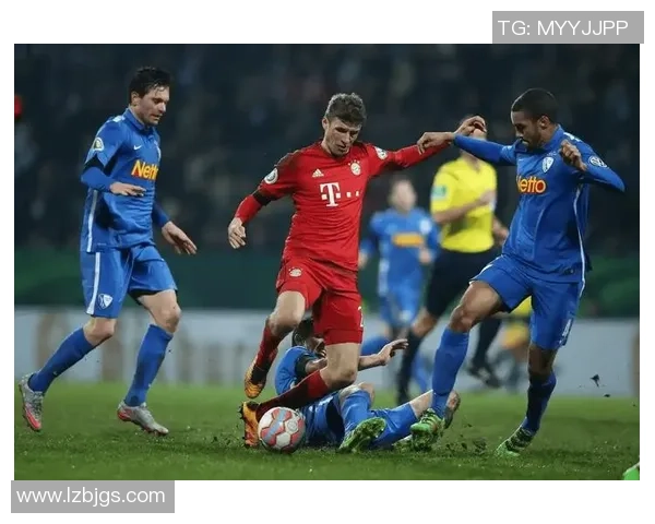 德甲激战曼联大胜波尔图6-2全场沸腾瞬间回顾集锦 德甲激战曼联大胜波尔图6-2全场沸腾瞬间回顾集锦