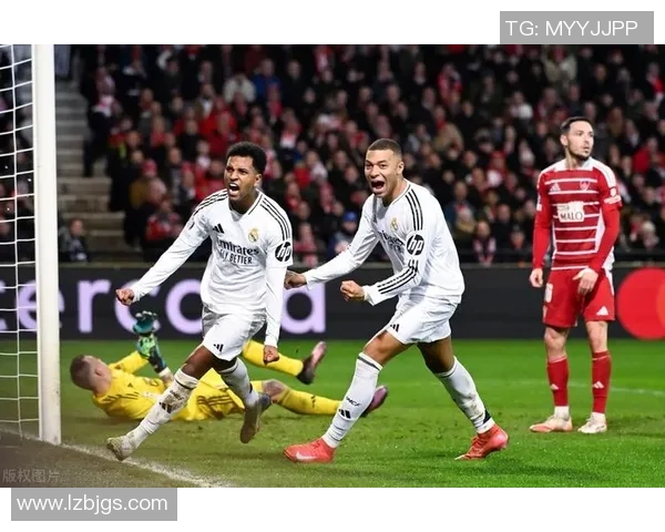 欧联杯惊现经典对决皇马小胜曼城引发转会风波与热议