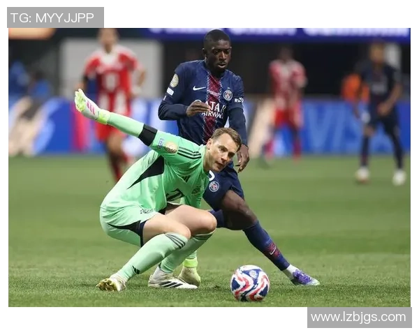 欧冠激战：巴黎圣日耳曼逆转尤文图斯补时绝杀点燃全场激情