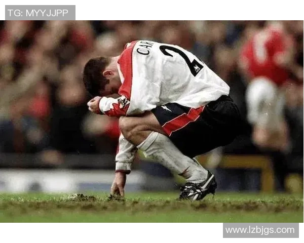 足总杯大战：利物浦狂胜巴萨6-2赛场瞬间引发热烈反响