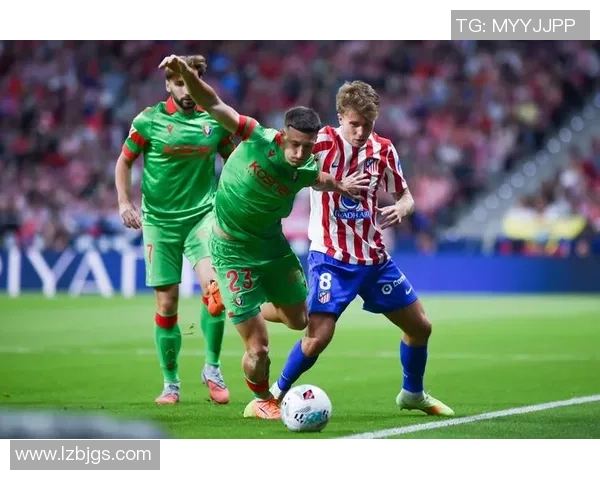 西甲激战：里昂大胜马竞五球狂潮引发转会热议与全场沸腾