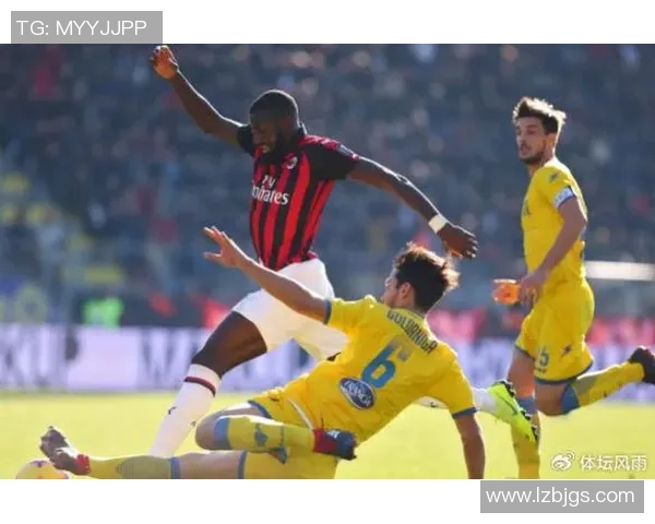 国王杯精彩对决AC米兰3-0战胜那不勒斯帽子戏法引爆全场激情